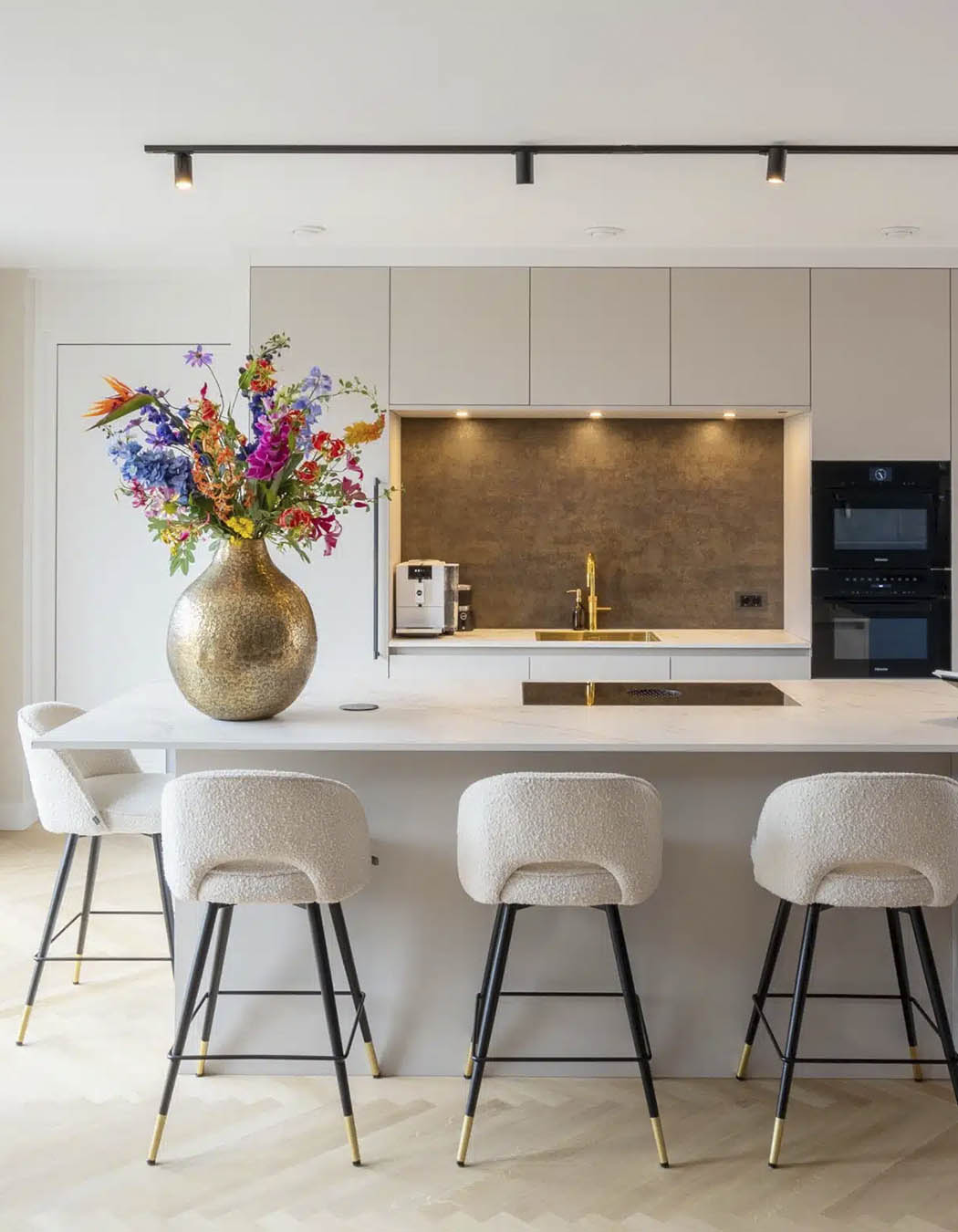 dkb-1_0003_keukens hasselt tijdloos